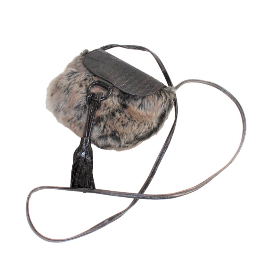 Bueno Funky Retro Faux Fur & Croc Leather Accent With Tassel Crossbody B… - Picture 4 of 6